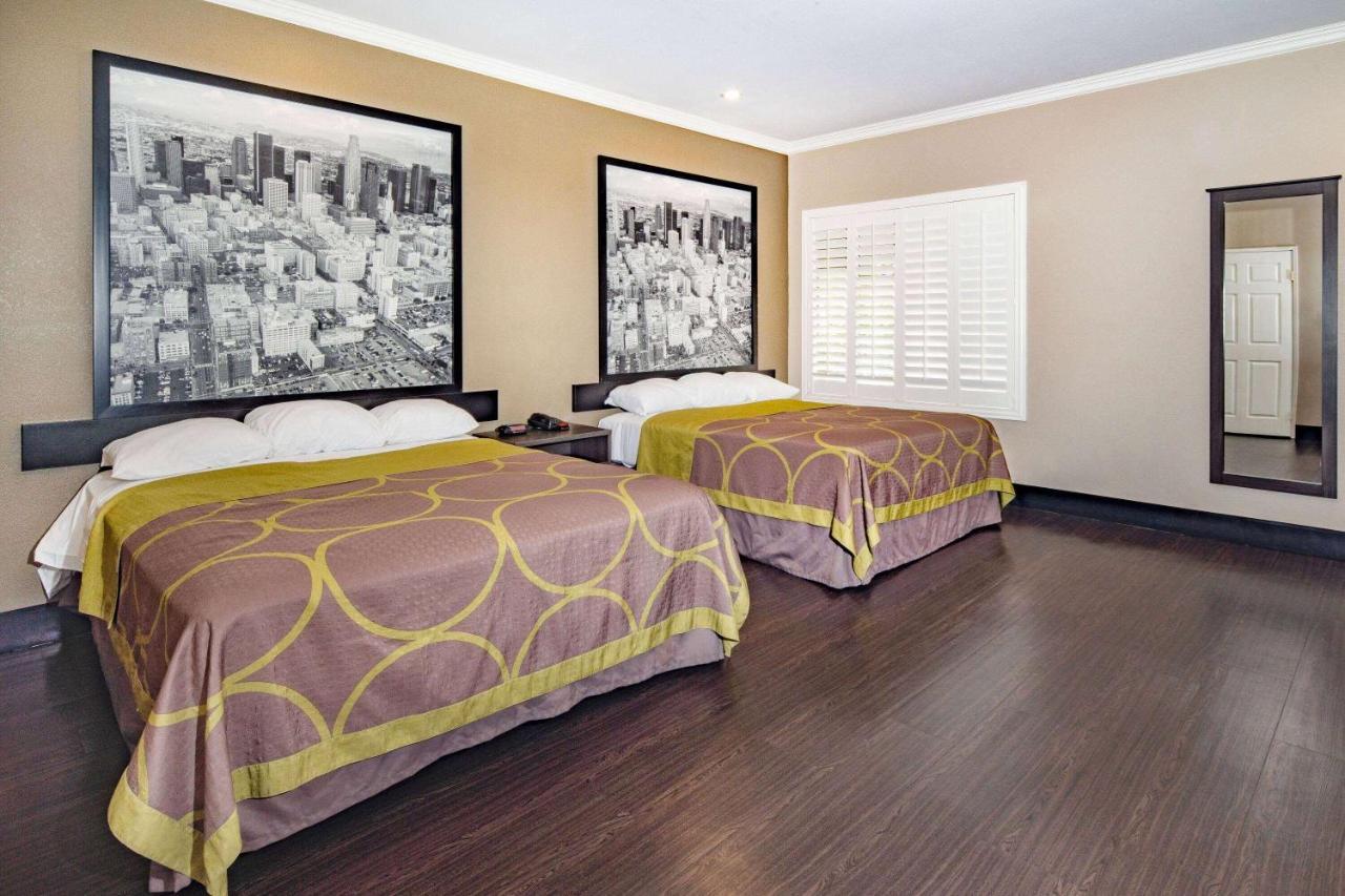 Super 8 By Wyndham North Hollywood Motel Los Angeles Eksteriør bilde